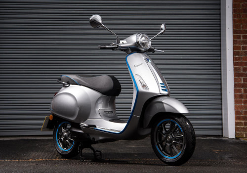 What does vespa mean piaggio?